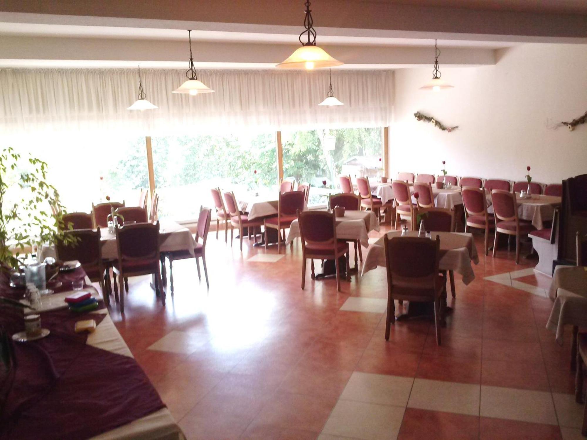 Hotel Garni Am Bowenberg Niederzissen Bagian luar foto