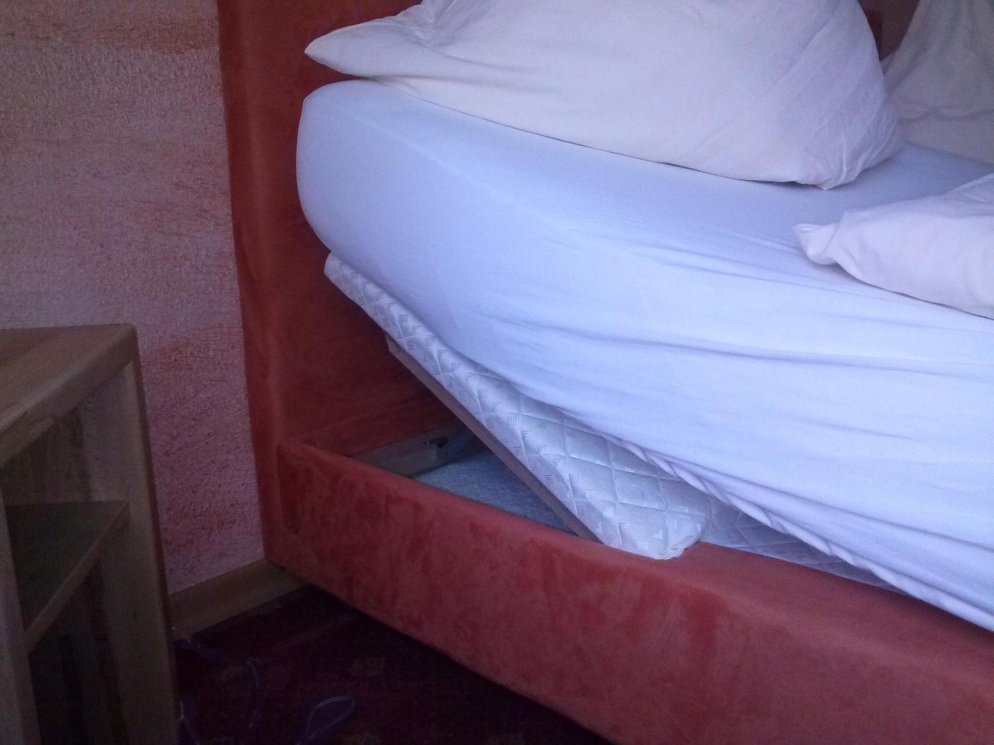 Hotel Garni Am Bowenberg Niederzissen Ruang foto