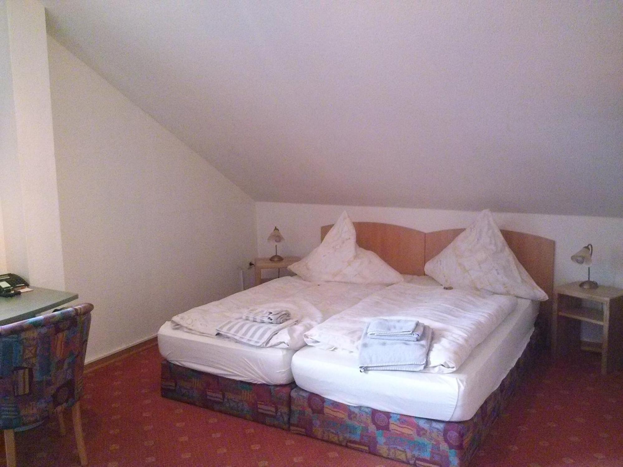 Hotel Garni Am Bowenberg Niederzissen Ruang foto