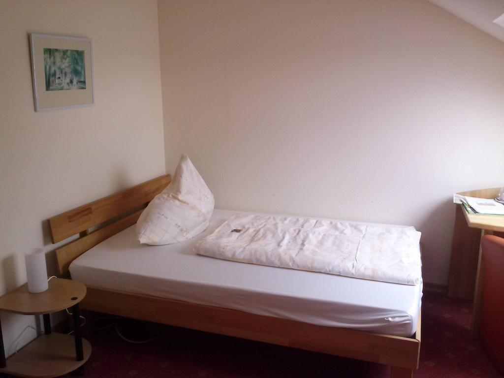 Hotel Garni Am Bowenberg Niederzissen Ruang foto